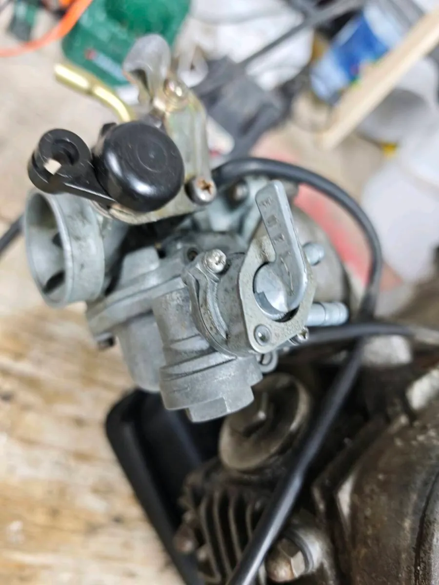 Honda 50 engine and parts - Image 2