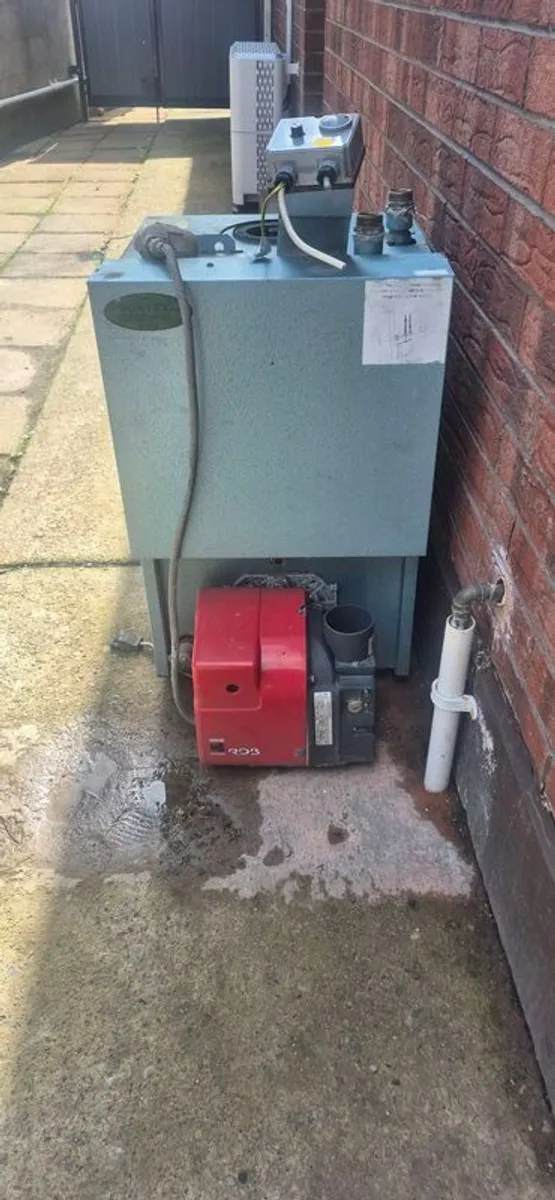 oil tank and burner - Image 2