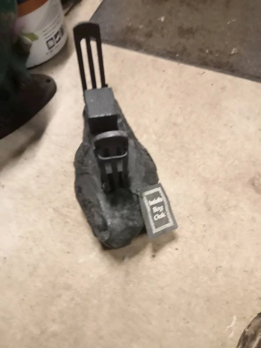 Old Irish bog oak - Image 2