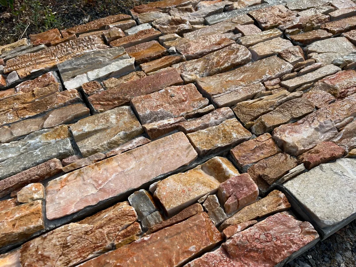 Yellow quartz natural stone cladding - Image 1