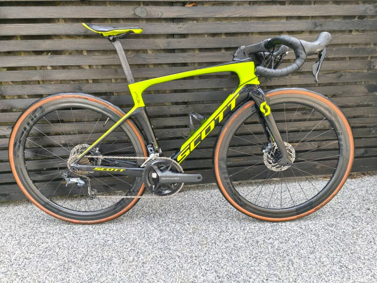 Scott foil disc break road bike - Image 1