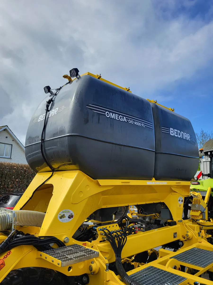 BEDNAR OMEGA 4000FL Seed Drill - Image 4