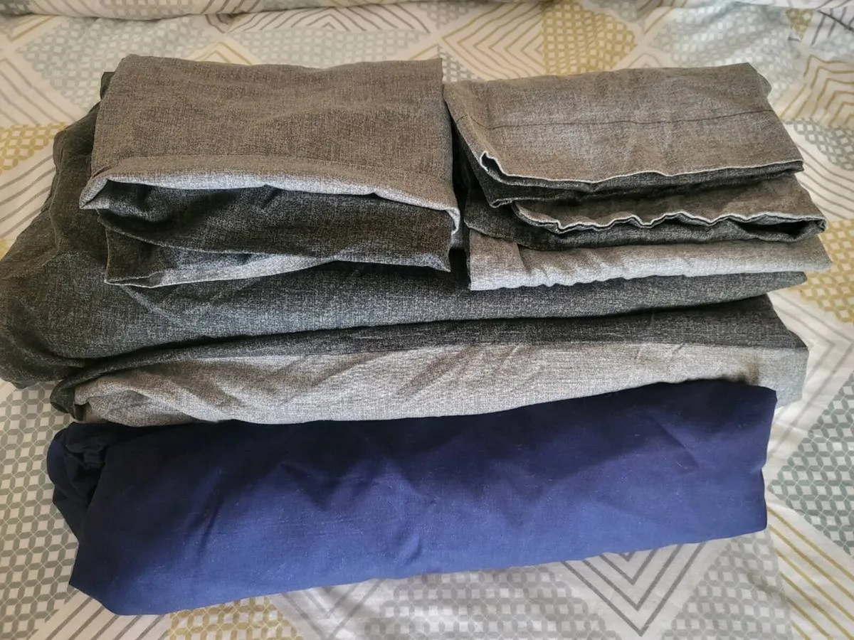 Double Bedding Set + Towel – Like New - Image 1