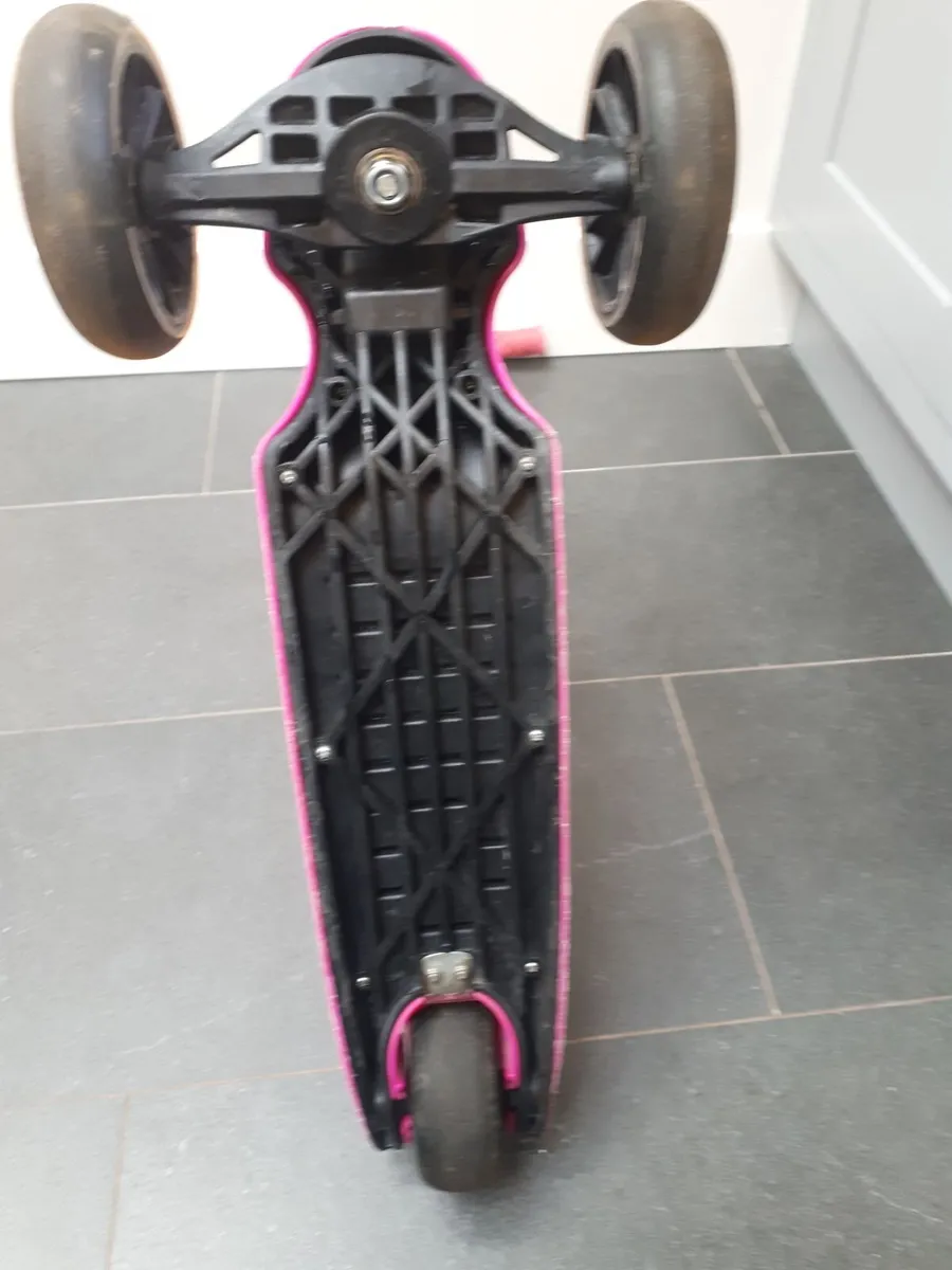 Scooter - Image 3