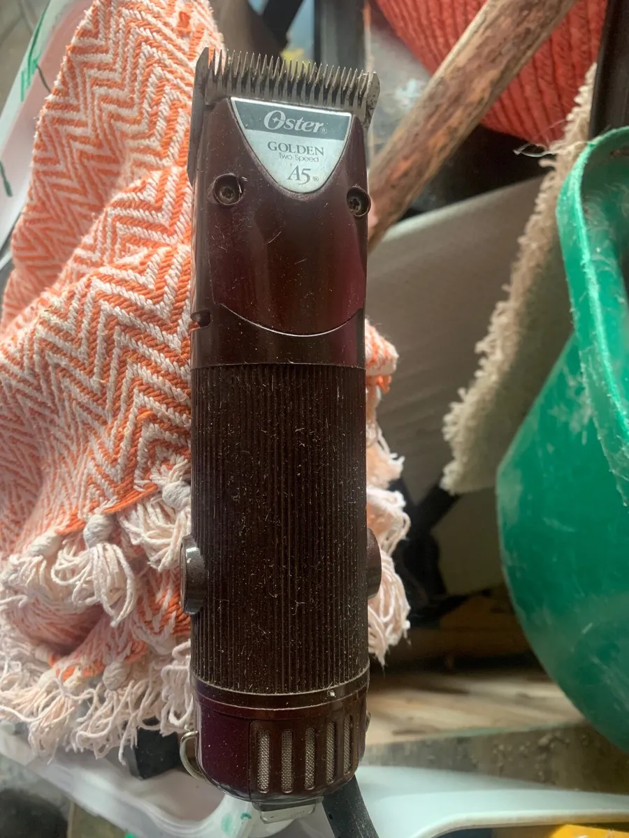 Oster A5 clippers - Image 1