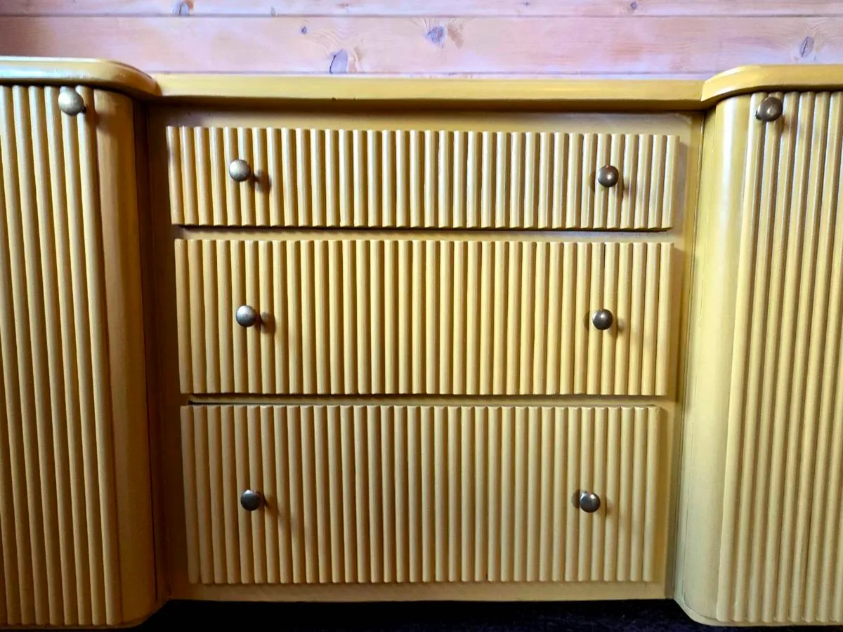 Restored antique yellow sideboard - Image 3