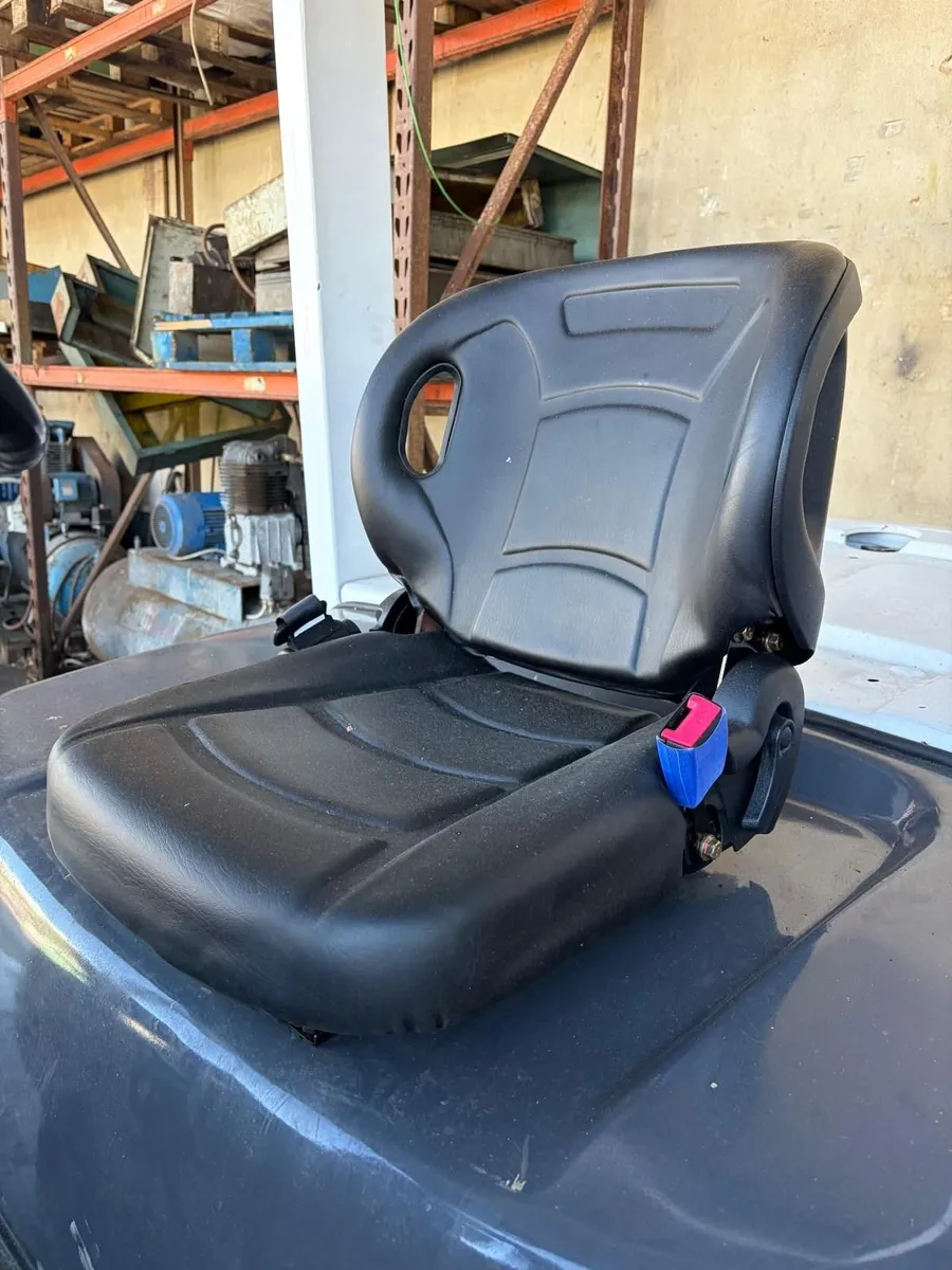 TCM 5 ton Forklift - Image 4