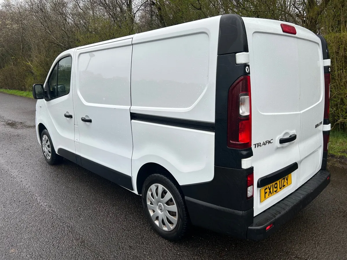 2019 Renault Traffic 1.6 DCI business, only 79k - Image 4