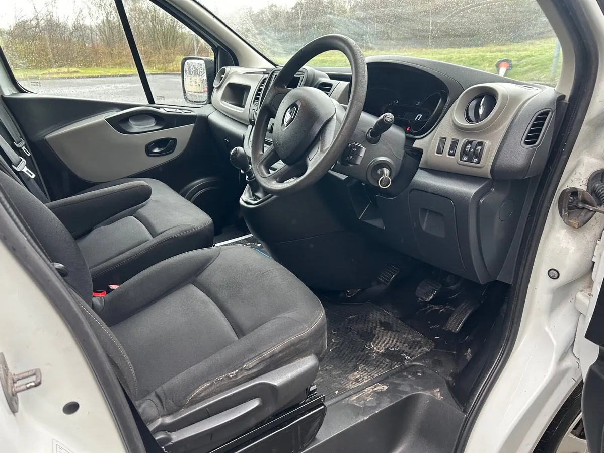 2019 Renault Traffic 1.6 DCI business, only 79k - Image 3