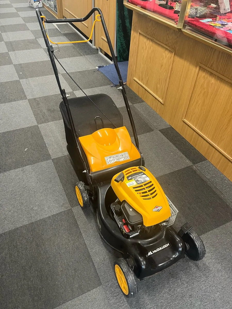 McCullock M40 - 450C Lawnmower - Image 1