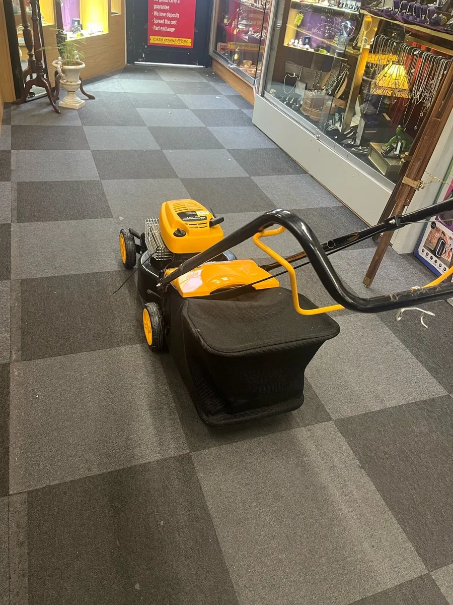 McCullock M40 - 450C Lawnmower - Image 4