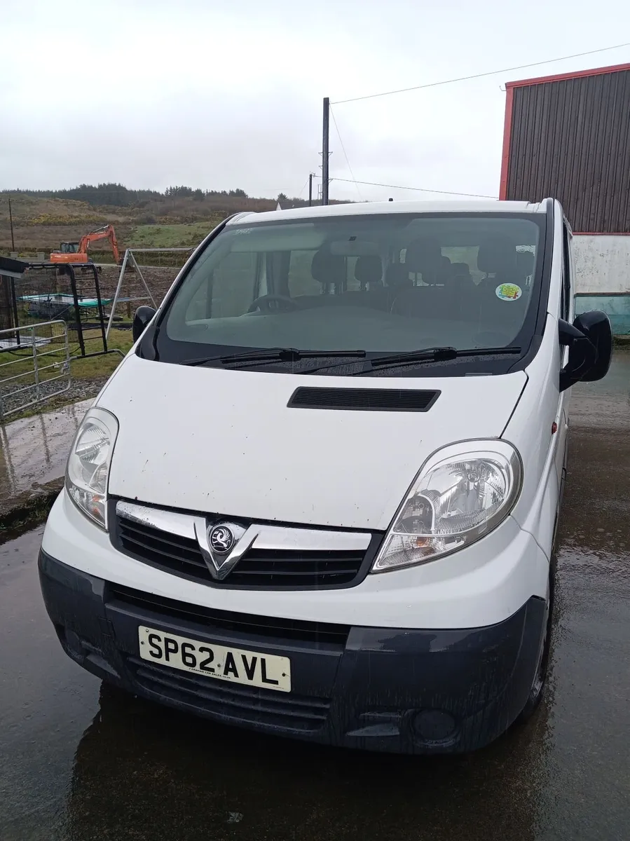 Vauxhall Vivaro 2012 9seater - Image 1