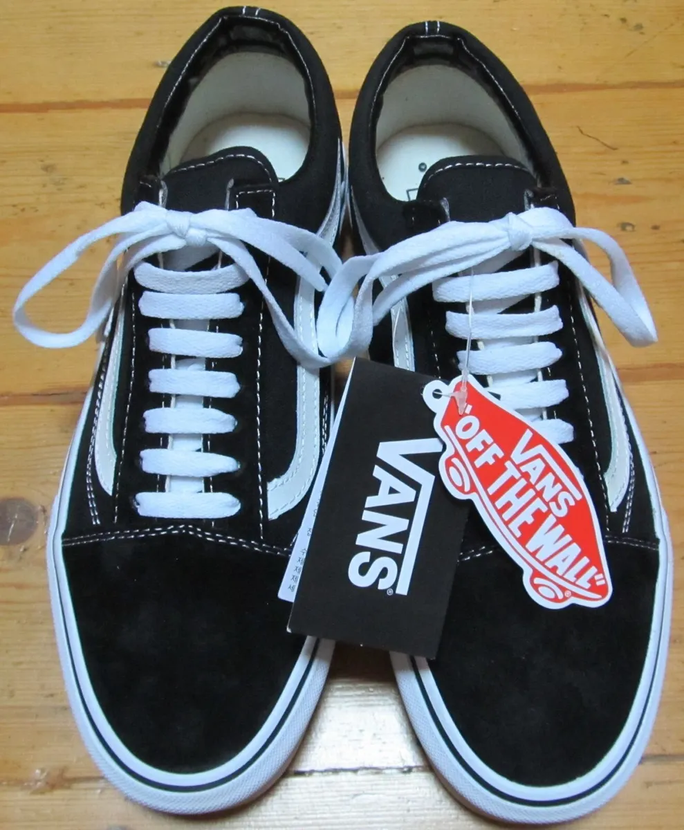 NEW..... Vans Canvas Sneakers Mens/Womens Size 8 - Image 1