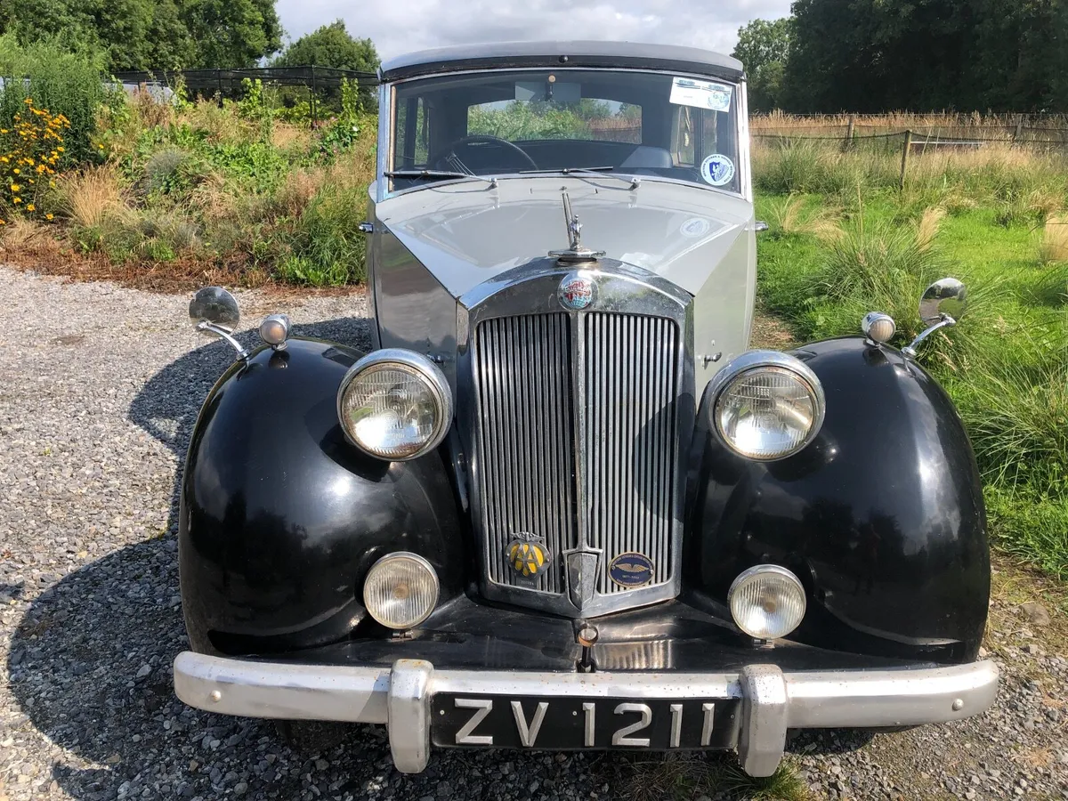 Triumph Renown 1952 - Image 2