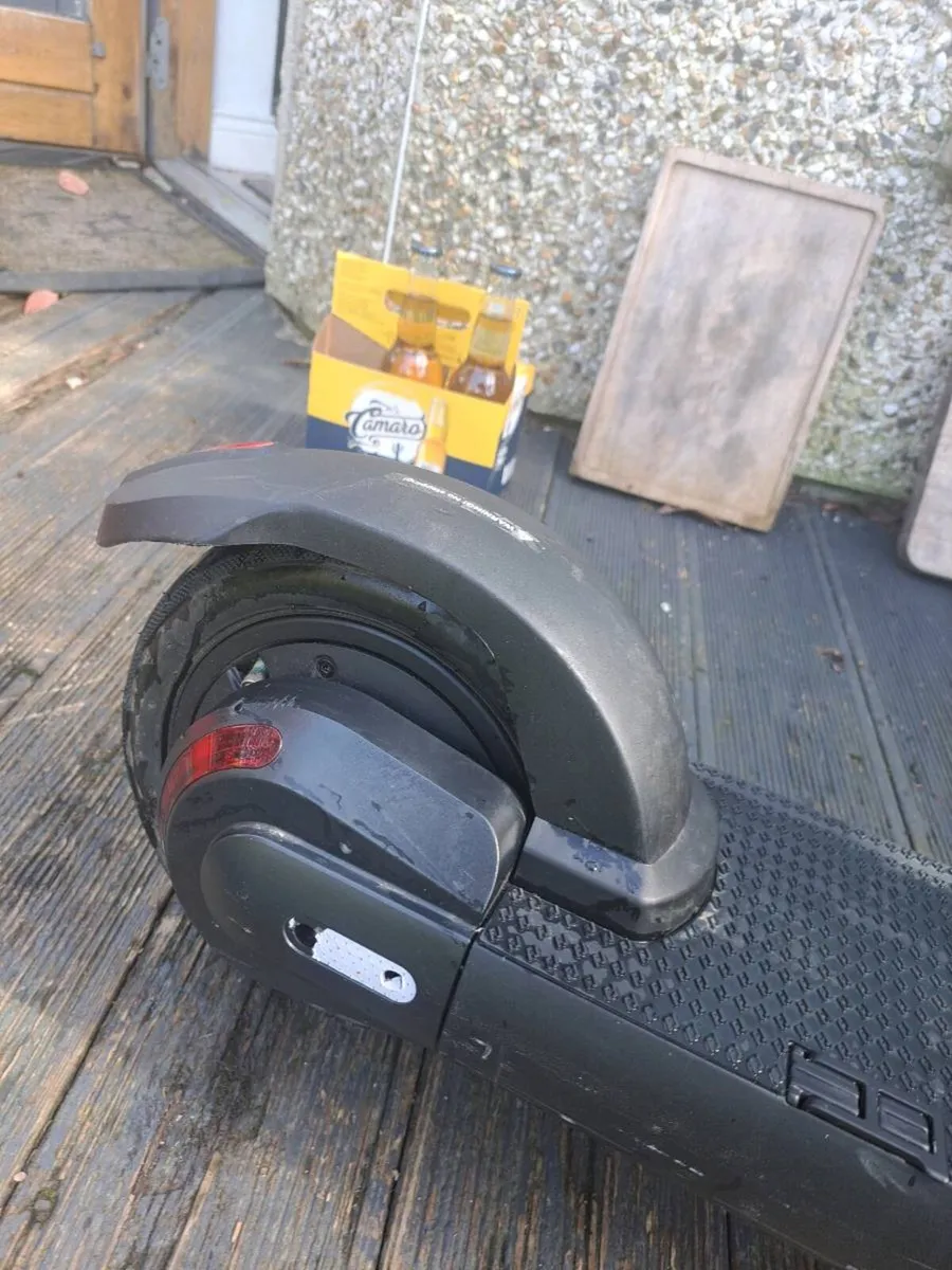 Loco Motive Pro Electric scooter - Image 3