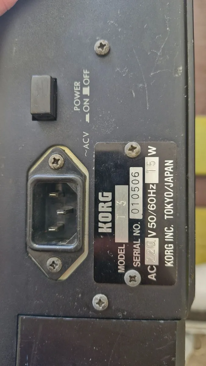 Korg T3 1989 Synthesiser - Image 4