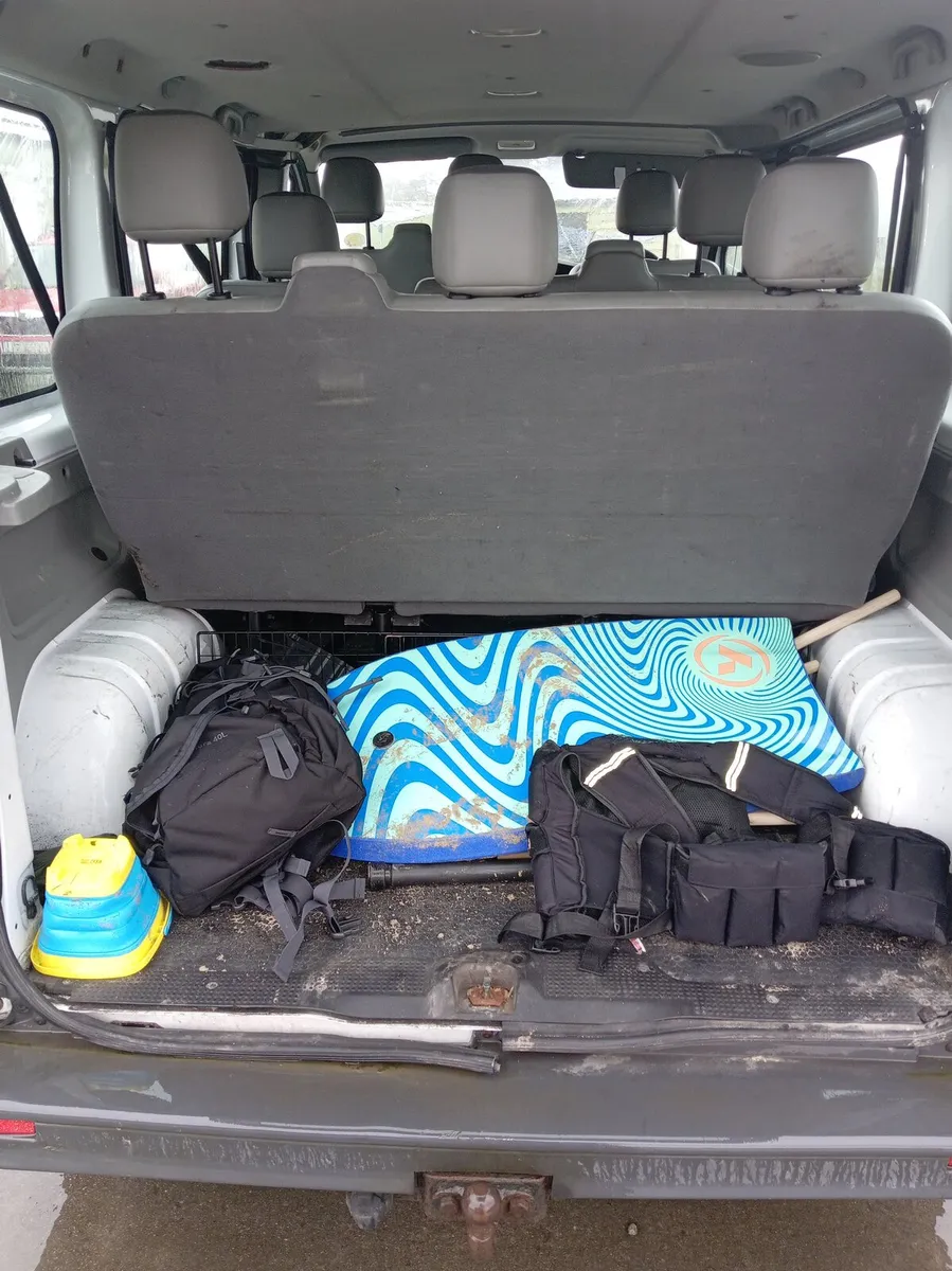 Vauxhall Vivaro 2012 9seater - Image 3