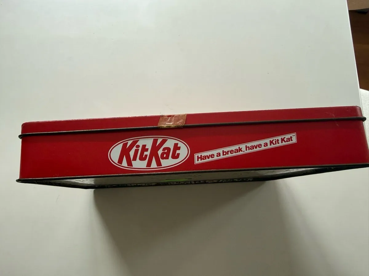 1980s Kit Kat Tin - Image 2