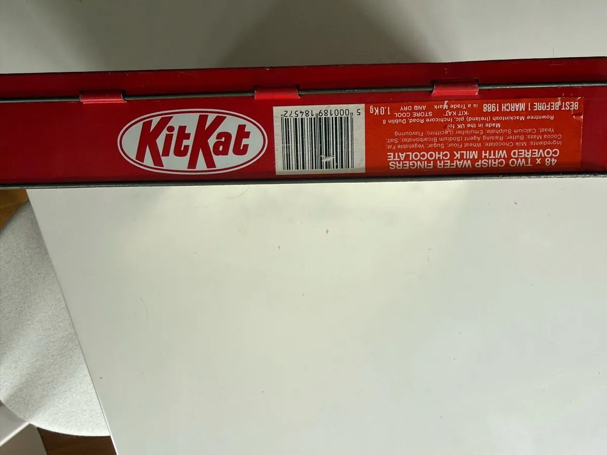 1980s Kit Kat Tin - Image 4