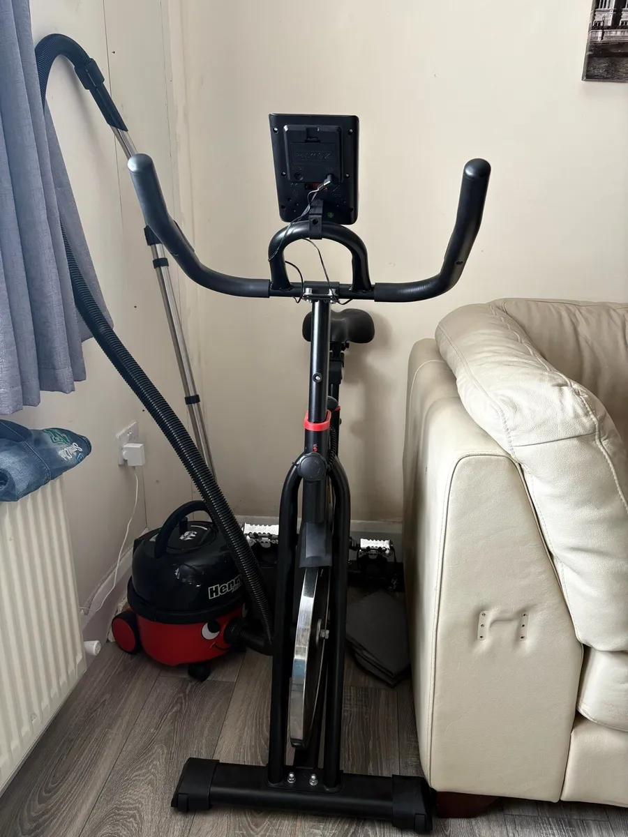 Exercise bike - Image 1