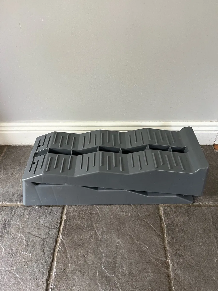 Caravan Levels - Image 1