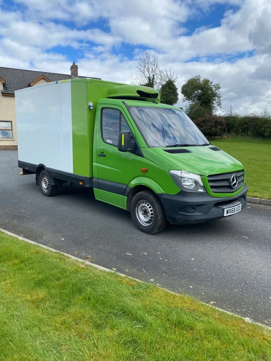 Mercedes-Benz Sprinter 2019 fridge - Image 1
