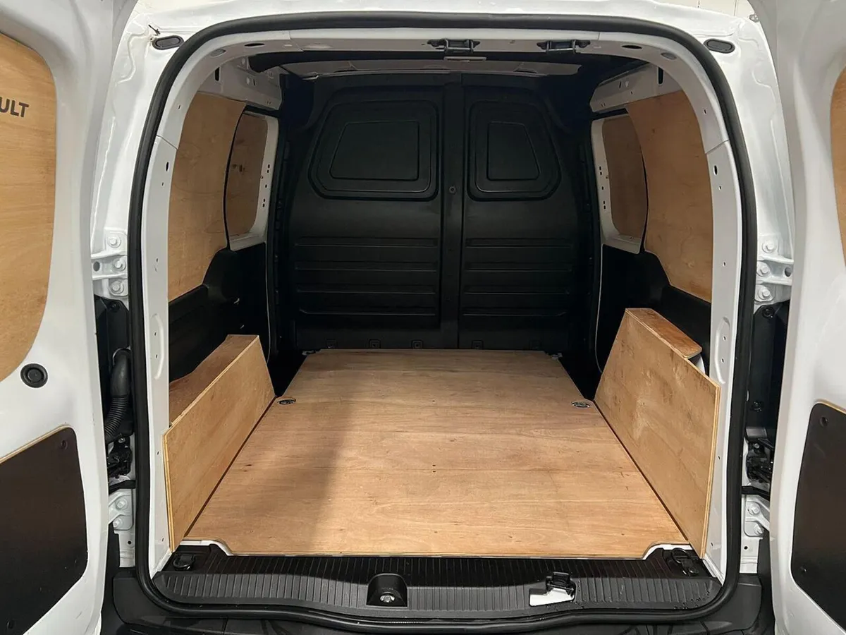 2024 Renault Kangoo Small Panel Van - Image 2