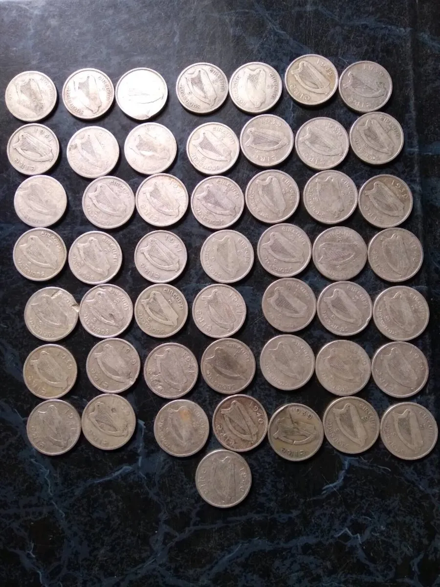 50no.Silver Irish Florins as one lot Price €700 - Image 1