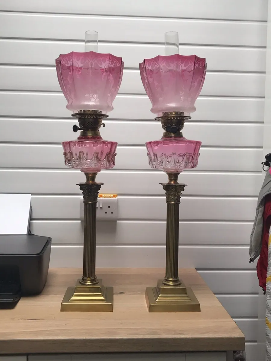 Antique oil lamps - Image 1