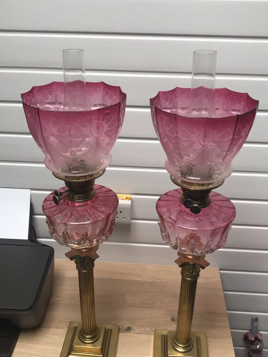 Antique oil lamps - Image 3