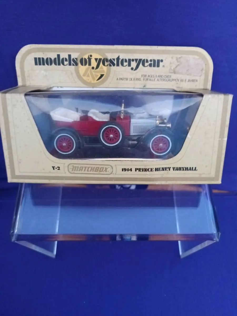 9 Dinky Models in original  boxes - Image 4