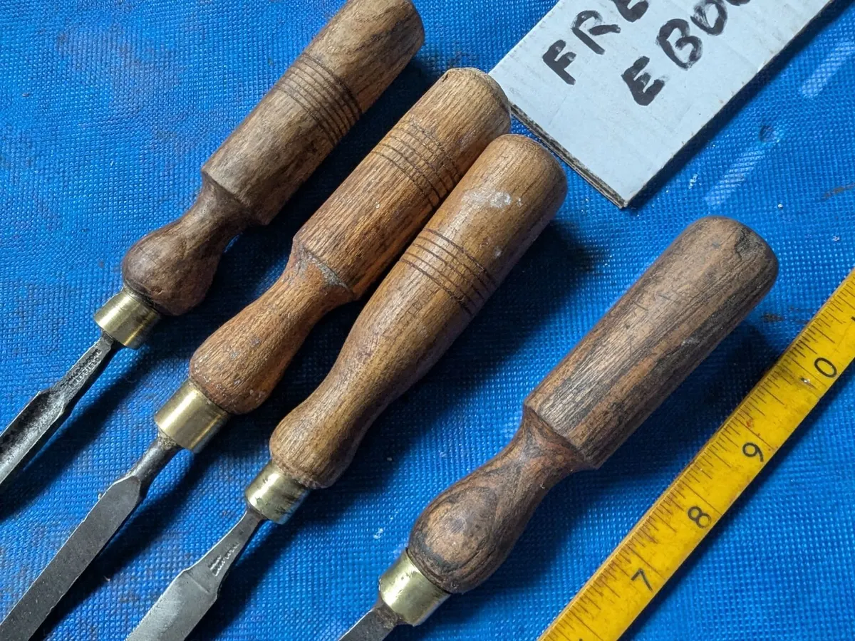 3 Chisels and a Gouge - Image 2
