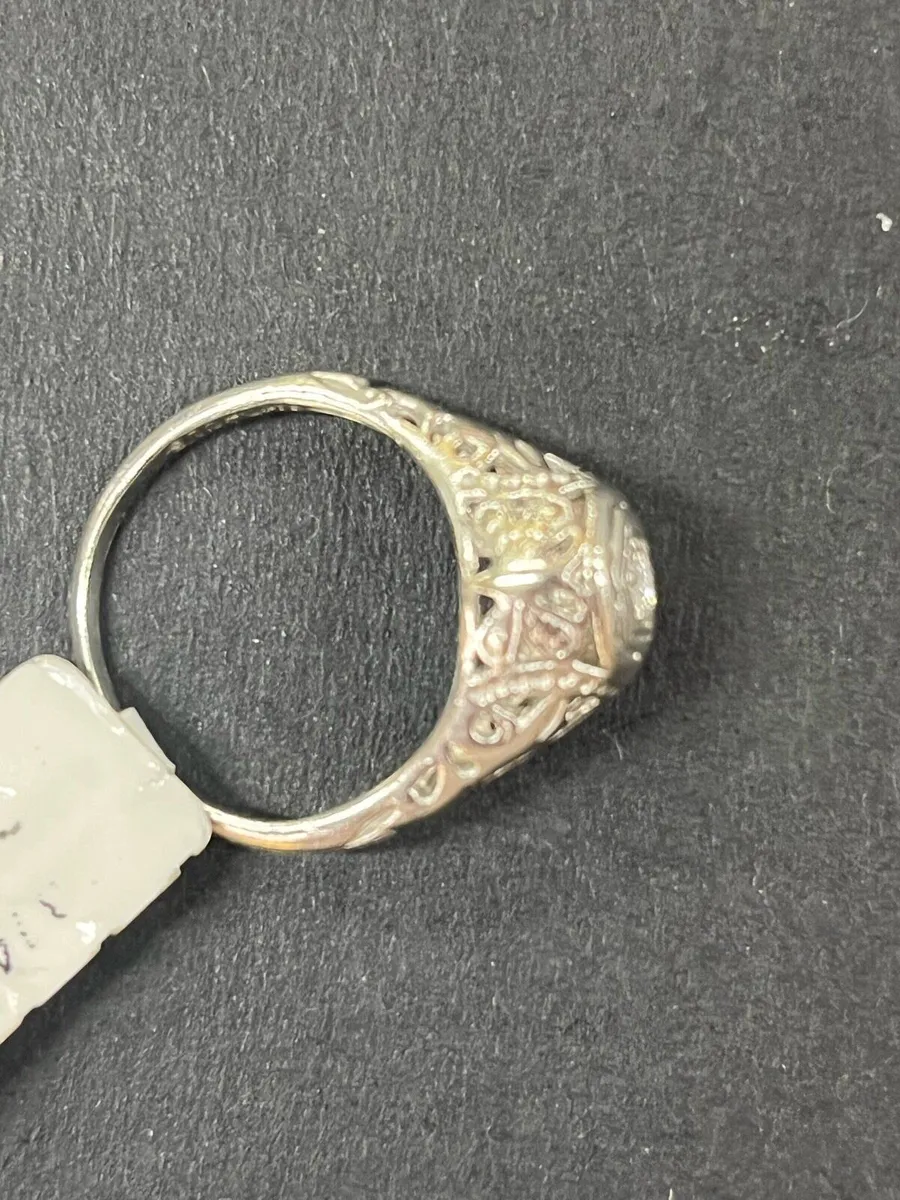 Vintage platinum ring with diamond. - Image 4