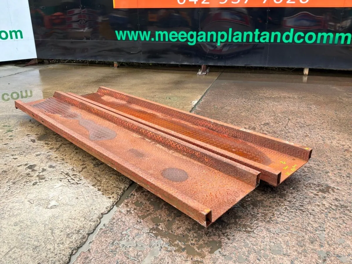 11ft x 24" TRAILER LOADING RAMPS.........1504 - Image 2