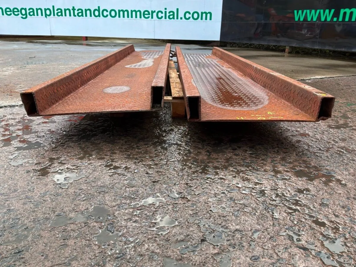 11ft x 24" TRAILER LOADING RAMPS.........1504 - Image 3
