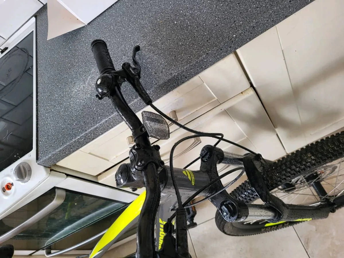 Mountain bike (LIKE NEW) - Image 3