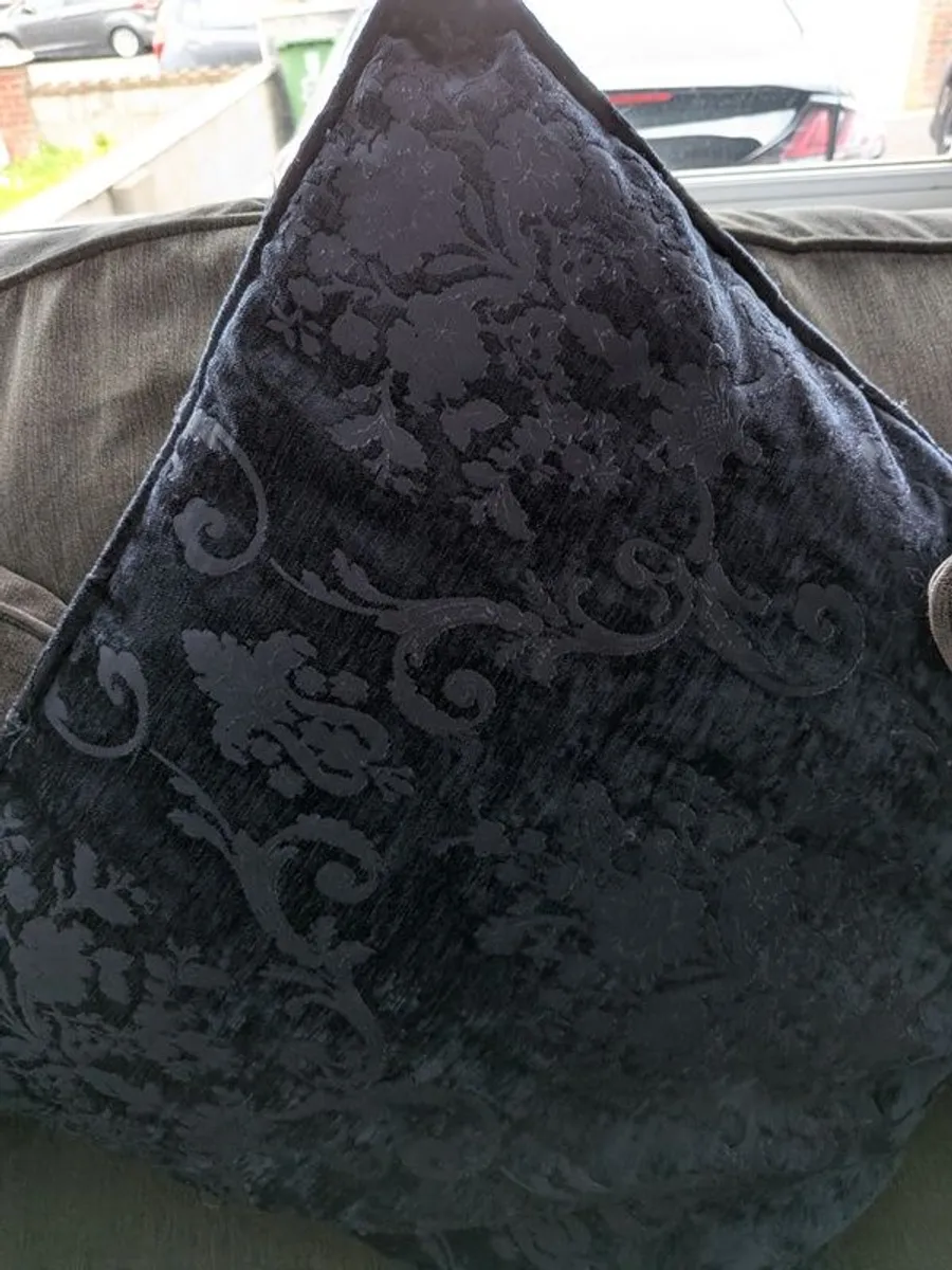 Corner suite, navy & grey cushions,NavyCurtains,lamp shade - Image 1