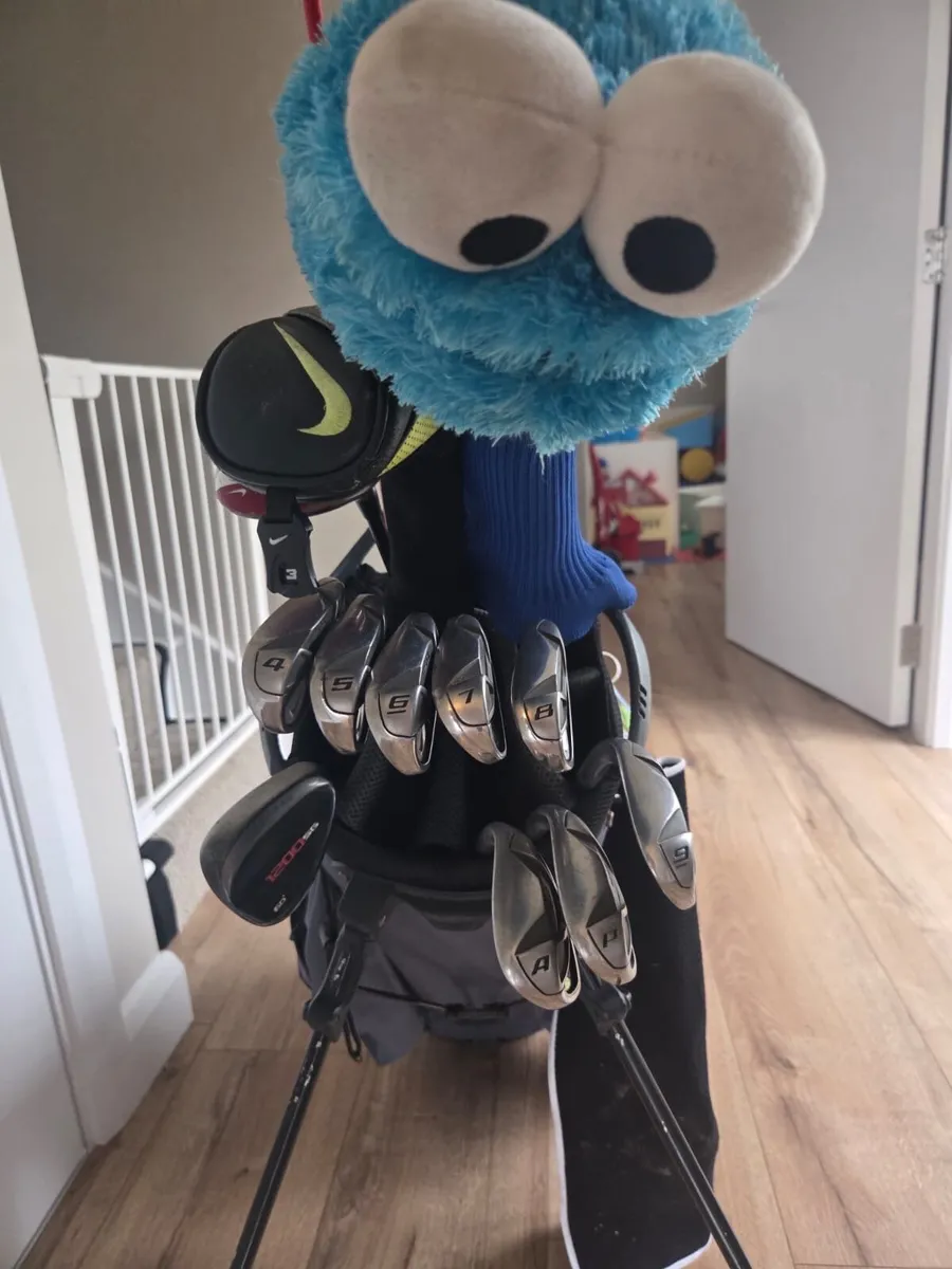 Golf Clubs with bag - Image 2