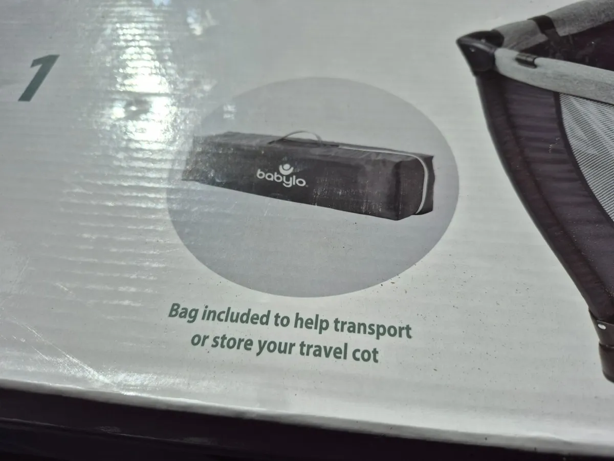 Travel cot - Image 3