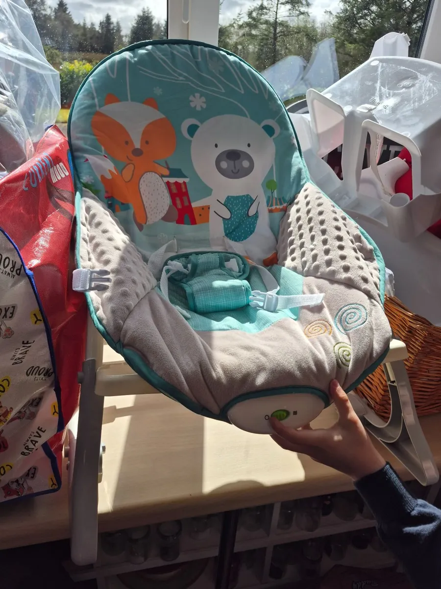 Baby rocker seat - Image 1