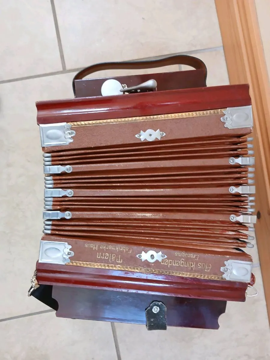 Melodeon, Accordion. - Image 2