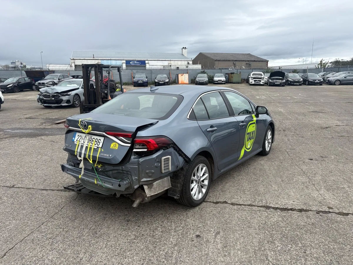 22 Corolla - Image 2