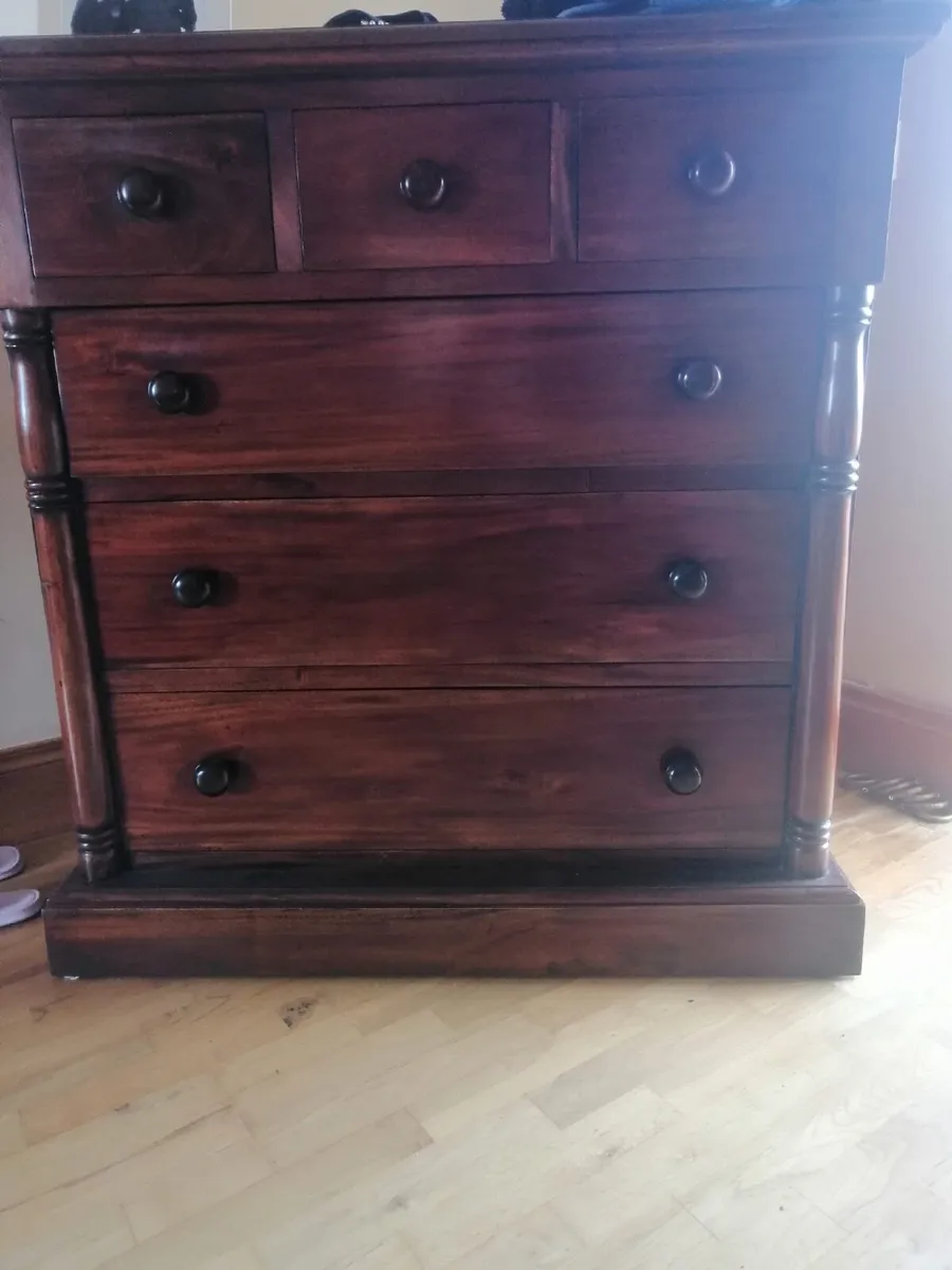 Bedroom furniture - Image 1