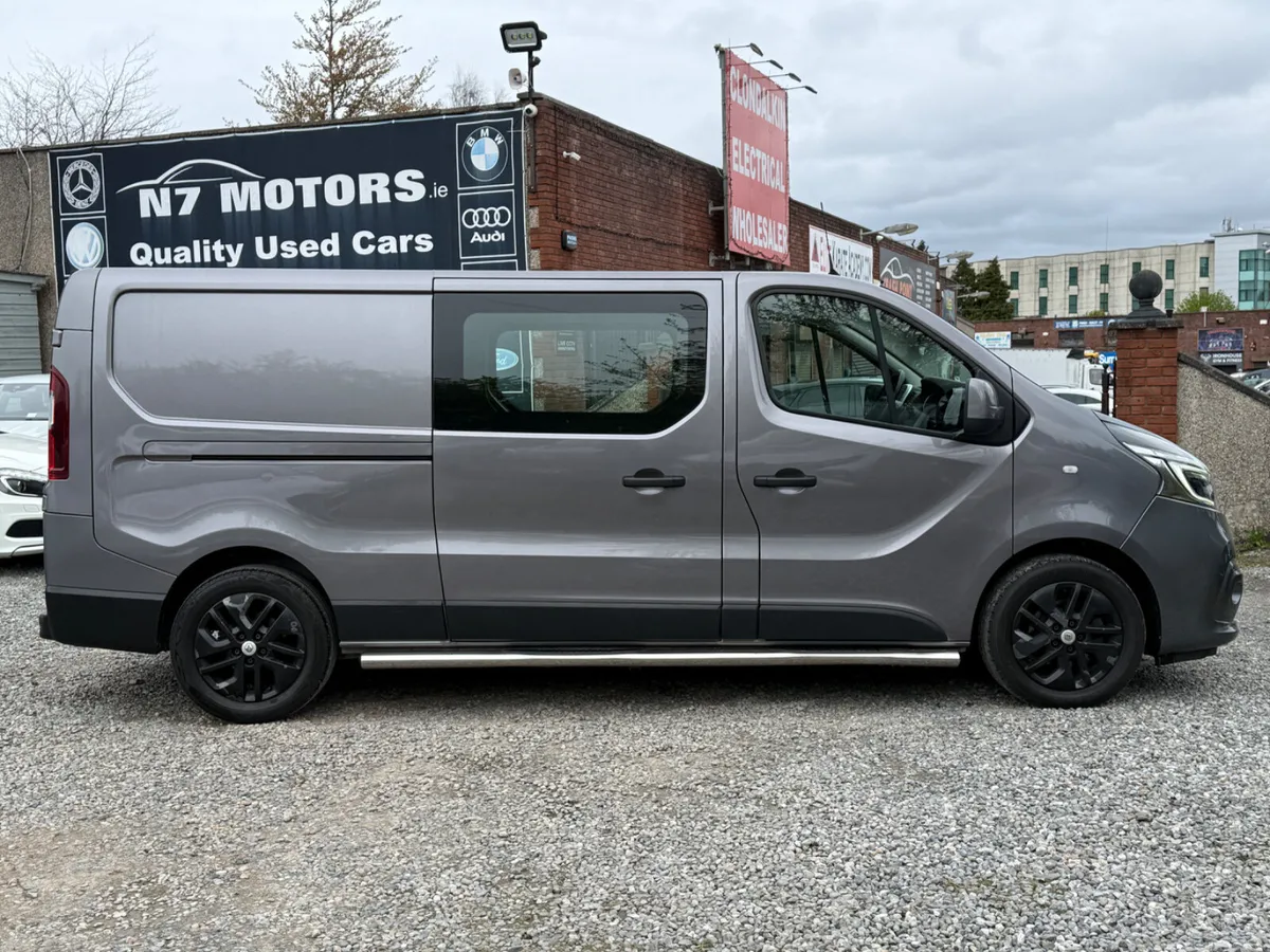2021 Renault Trafic LL30 ENERGY DCI SPORT - Image 2