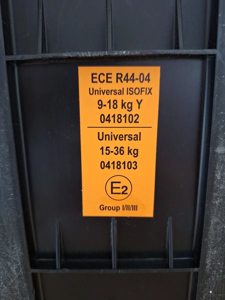 Maxi Cosi Titan Pro Car Seat-Excellent Condition - Image 2