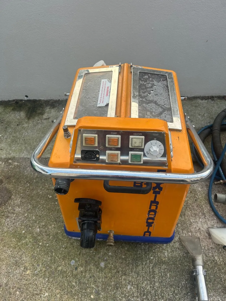Carpet cleaning machine - Image 2