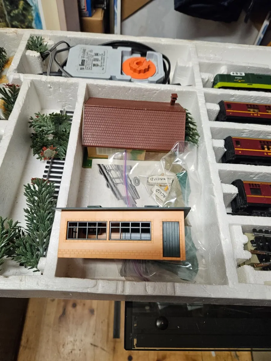 Hornby Lima OO Gauge Train Set - Image 2