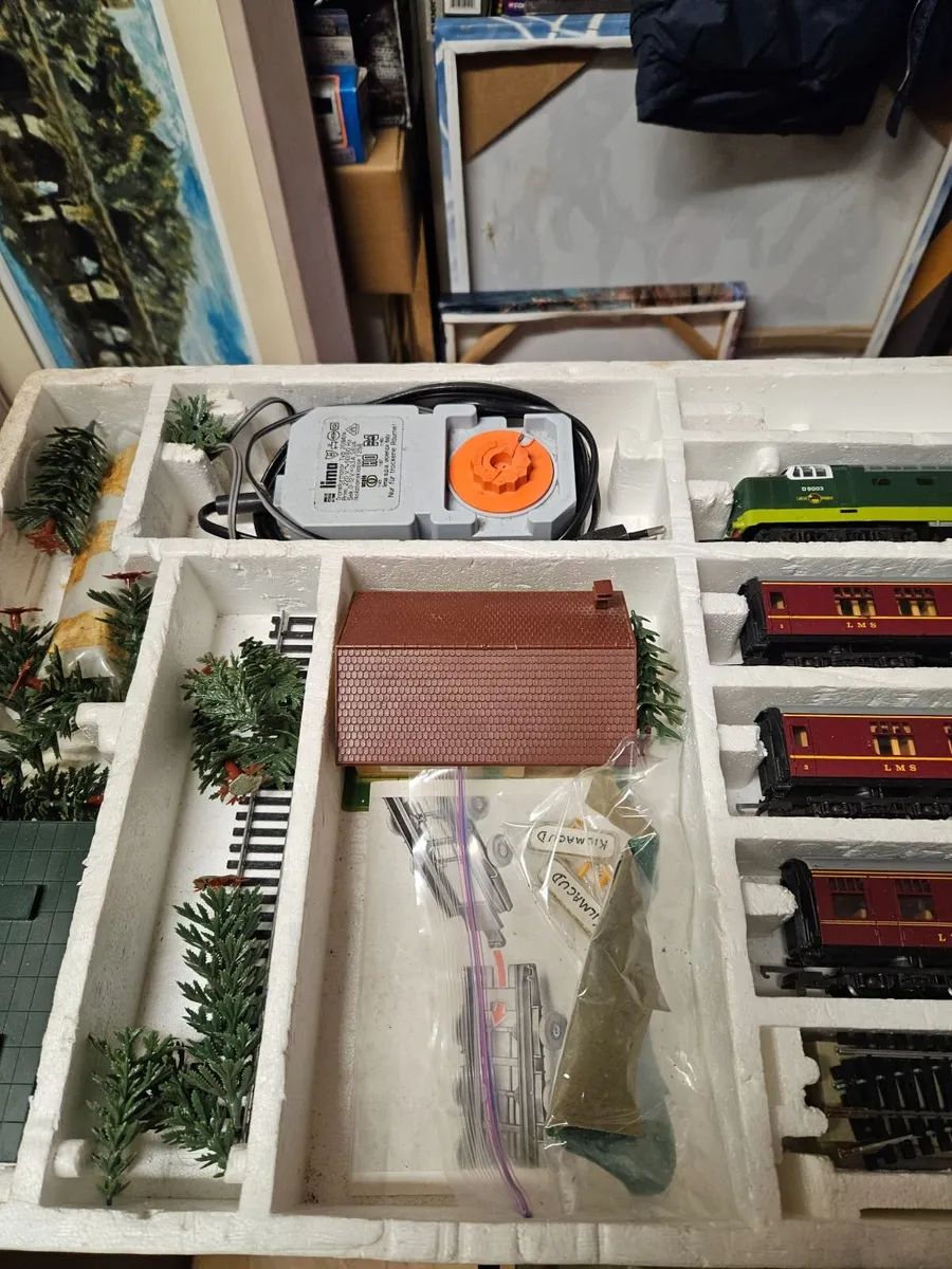 Hornby Lima OO Gauge Train Set - Image 4