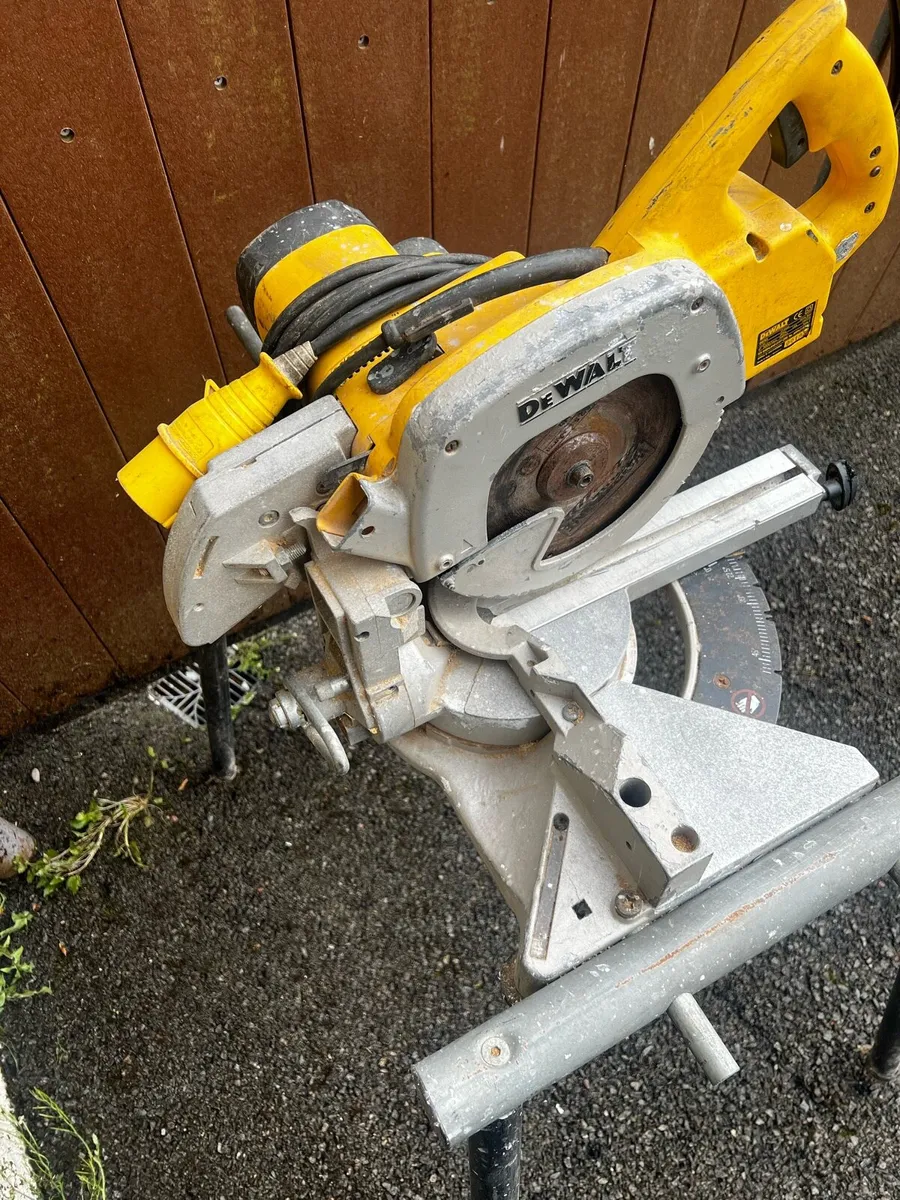 DeWalt Mitre Saw Chop Saw - Image 3