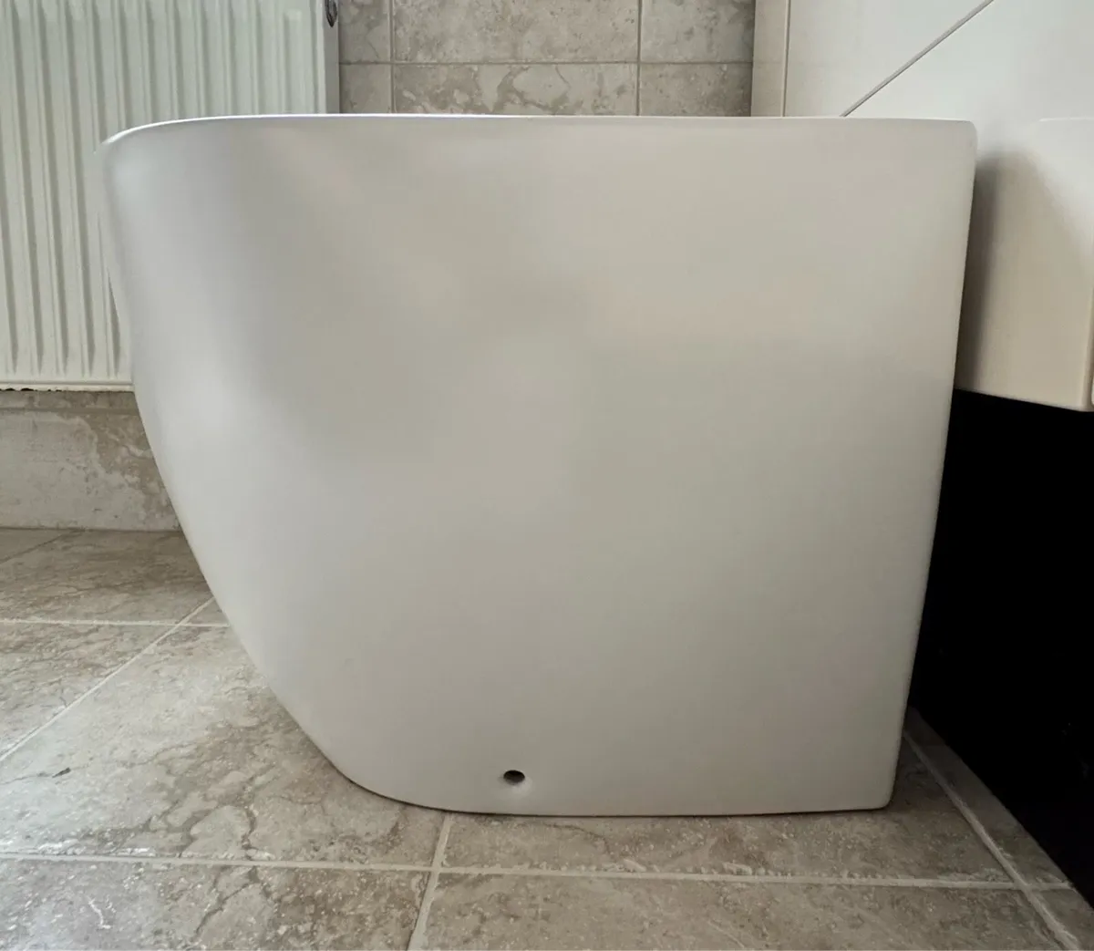 Back to wall toilet - Image 3